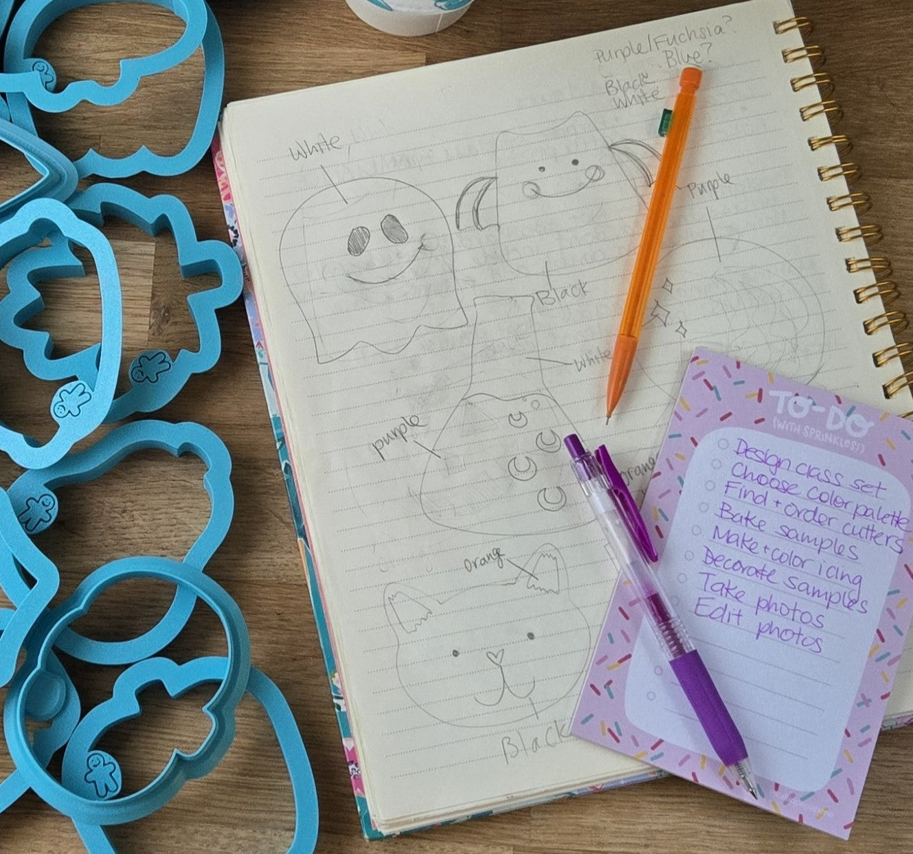 Designing cookie decorating class